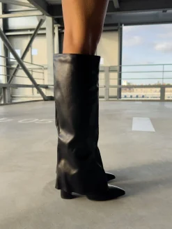 Shop CASSY Grace- Bottes Noires A Talon Bloc Et Bout Pointu