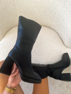 Sale CASSY Kelsie - Bottes Mi-Haute Noires Rigide A Talon Epais