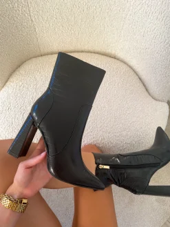 Outlet CASSY Mercy - Bottines Noires Effet Croco Rigide