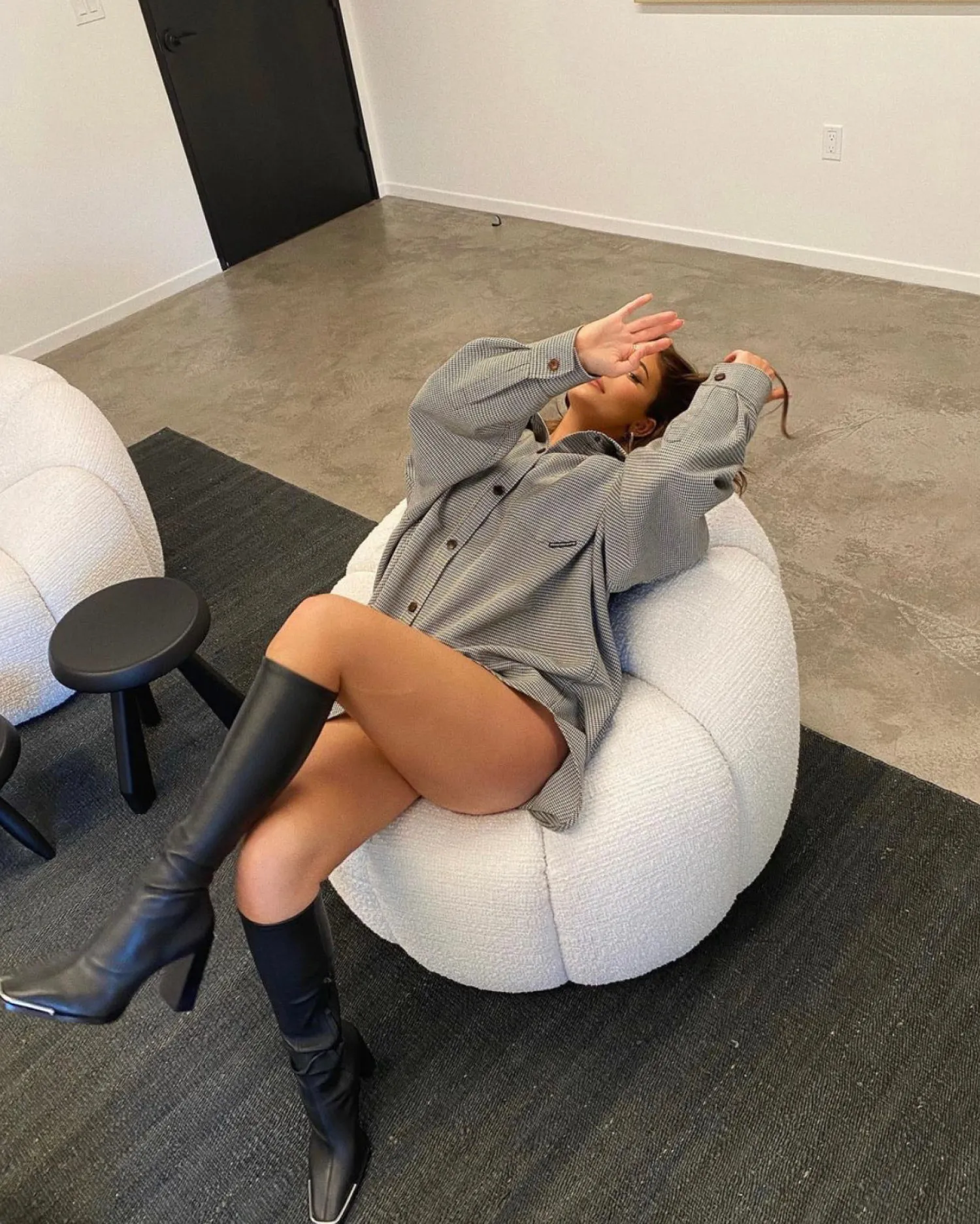 Shop CASSY Mila - Bottes Noires A Bout Carre Detail Argente