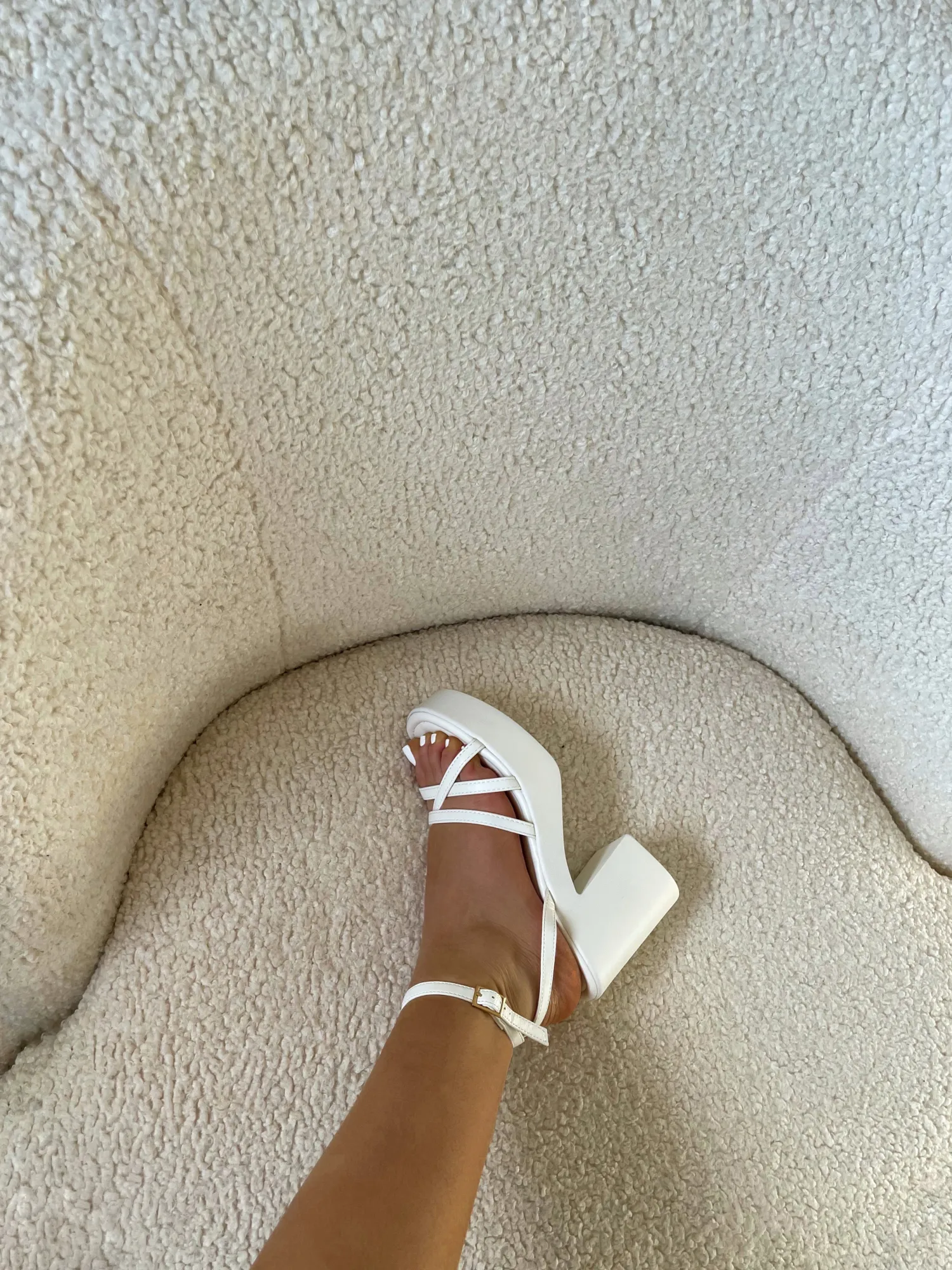 Flash Sale CASSY Miley - Sandales Blanches A Plateforme Et Brides Fines