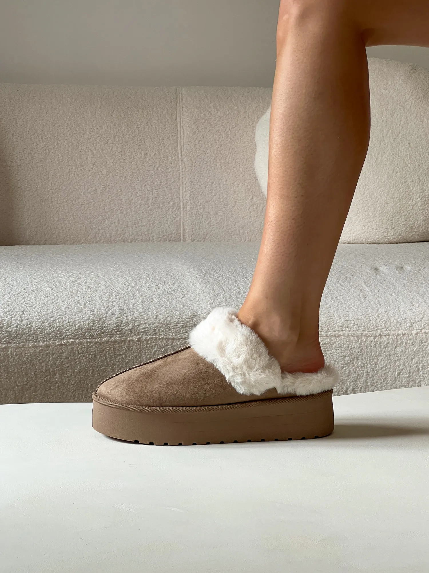 Clearance CASSY Molly - Mules Fourrees Basses En Suedine Kaki A Semelle Plateforme