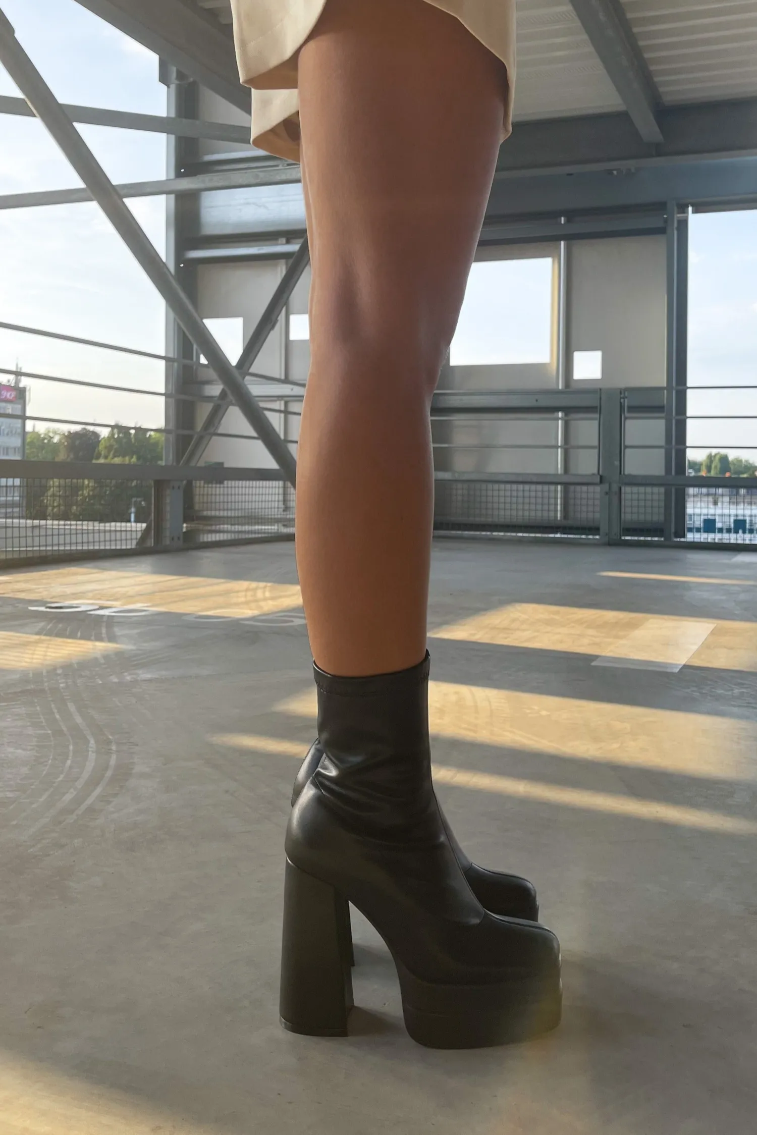 Sale CASSY Stella - Bottines Noires Montantes A Plateforme En Simili Cuir Souple