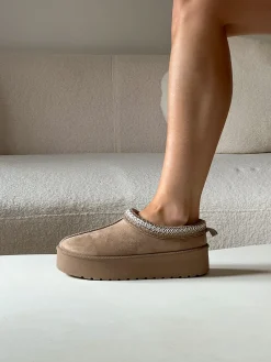 Cheap CASSY Tara - Mules A Plateforme En Suedine Kaki Et Motifs Brodes